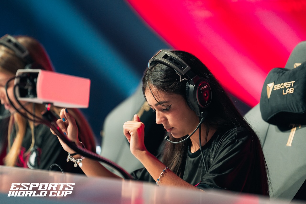 Juegaesports - Angeliss, jugadora profesional de Mobile Legends: Bang Bang para DreamMax Girls