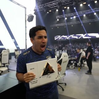 Juegaesports PHzin Tuzzy Esports FC Pro World Championship