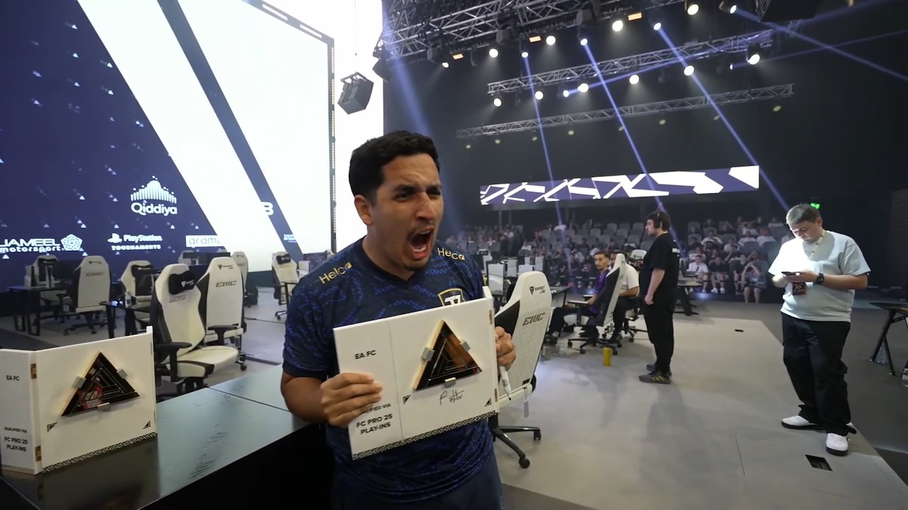 Juegaesports PHzin Tuzzy Esports FC Pro World Championship
