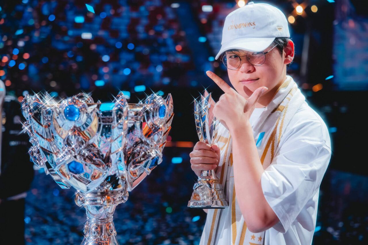 Juegaesports Gumayusi T1 MVP Worlds 2025 League of Legends